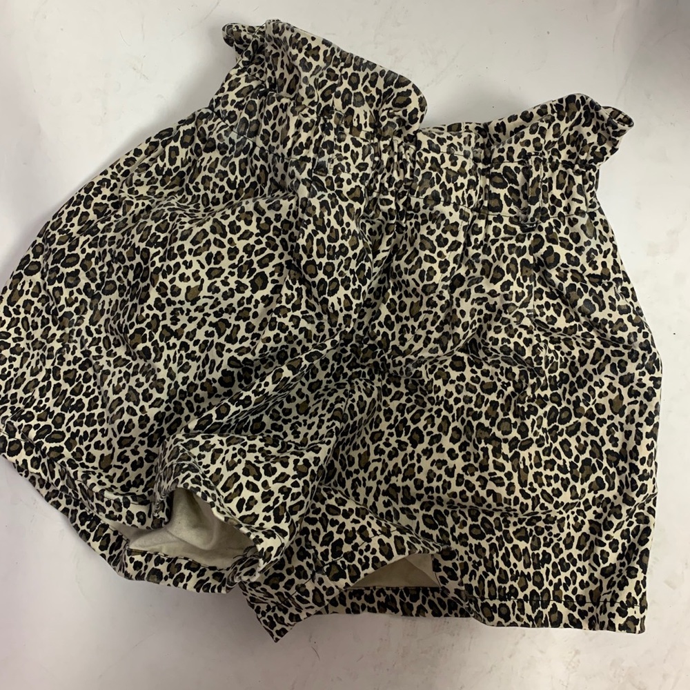 Animal Print Stretchy Short Pants
